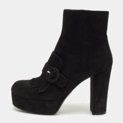 مملوكة مسبقًا Prada Black Size 39 Suede Fringe Detail Ankle Boots