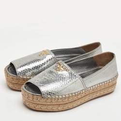 Pre Owned صندل إسبرادريل منصة برادا جلد منقوش بطبعة جلد الثعبان فضي معدني مقاس 41