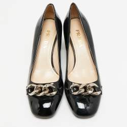 مملوكة مسبقًا Prada Size 36.5 Black Patent Leather Chain Embellished Block Heel Pumps