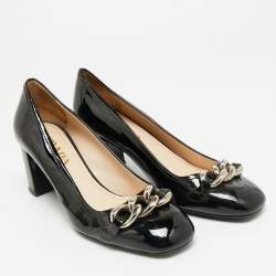 مملوكة مسبقًا Prada Size 36.5 Black Patent Leather Chain Embellished Block Heel Pumps