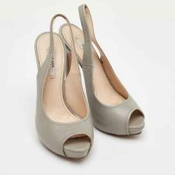 Pre Owned صندل برادا سليج باك منصة جلد رمادي فاتح مفتوح عند الأصابع مقاس 36