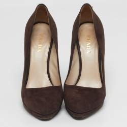 مملوكة مسبقًا Prada Size 40 Brown Suede Platform Pumps