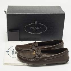 مملوكة مسبقًا Prada Size 37.5 Brown Leather Slip On Loafers