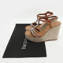 Pre Owned صندل برادا مزخرف كريستال سير حرف تي كعب روكي جلد بني مقاس 36.5