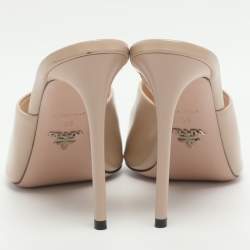 Pre Owned Prada Size 38 Beige Patent Leather Slide Sandals