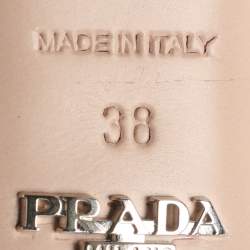 Pre Owned Prada Size 38 Beige Patent Leather Slide Sandals