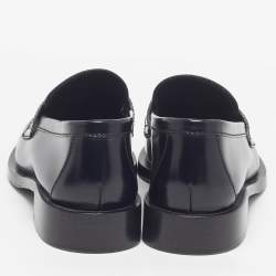 مملوكة مسبقًا حذاء لوفرز سليب أون ببرادا مثلث شعار جلد لامع أسود مقاس 37