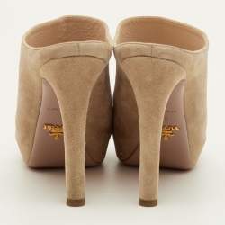 مملوكة مسبقًا حذاء مولز برادا منصة مقدمة مفتوحة شامواه بيج مقاس 38