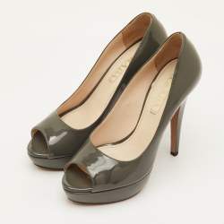 مملوكة مسبقًا Prada Size 36 Olive Green Patent Leather Peep Toe Platform Pumps