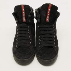 مملوكة مسبقًا Prada Size 39 Black Suede High Top Sneakers