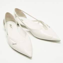 Pre Owned حذاء باليرينا فلات برادا جلد أبيض بتصميم مفرغ مقدمة مدببة مقاس 40