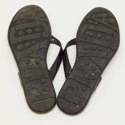 Pre Owned Prada Triangle Logo Size 37 Black Patent Leather Thong Flats