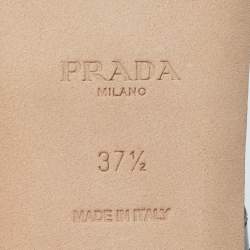 مملوكة مسبقًا صندل إصبع فلات برادا جلد ثعبان أسود مزخرف مقاس 38