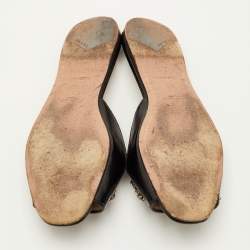 مملوكة مسبقًا Prada Size 37 Black Patent Leather Crystal Embellished Flat Slide Sandals