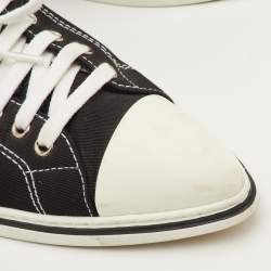 مملوكة مسبقًا حذاء رياضي برادا دانتيل علوي قماش أسود مقدمة مدببة مقاس 39.5