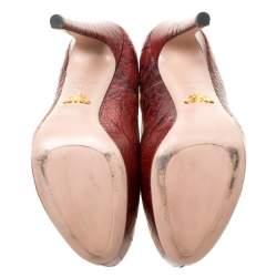 Pre Owned Prada Maroon Croc Embossed Leather Platform Pumps Size 36