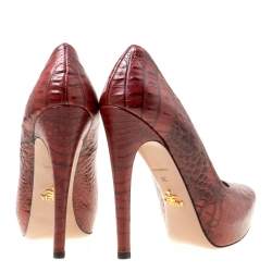 Pre Owned Prada Maroon Croc Embossed Leather Platform Pumps Size 36