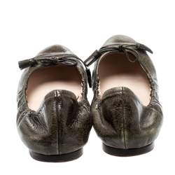 Pre Owned  Prada Green Leather Fringe Bow Logo Scrunch Ballet Flats Size 37.5