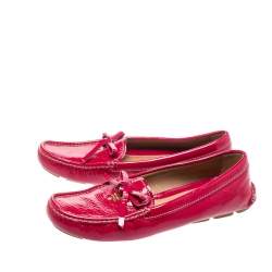 Pre Owned Prada Magenta Patent Leather Bow Loafers Size 38.5
