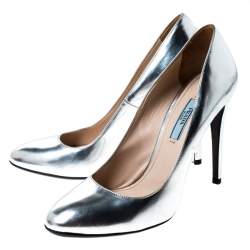 Pre Owned Prada Metallic Silver Leather Pumps Size 38.5