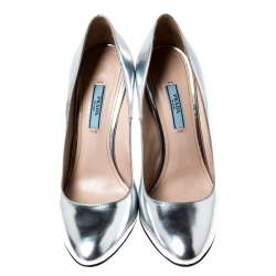 Pre Owned Prada Metallic Silver Leather Pumps Size 38.5