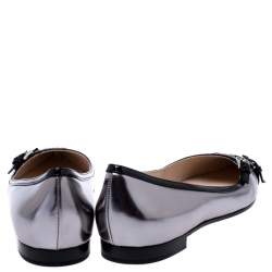 Pre Owned Prada Gunmetal/Black Patent Leather Buckle Detail Pointed Toe Flats Size 39