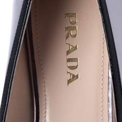 Pre Owned Prada Gunmetal/Black Patent Leather Buckle Detail Pointed Toe Flats Size 39