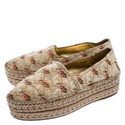 Pre Owned Prada Beige Floral Embroidered Canvas Platform Espadrille Flats Size 39