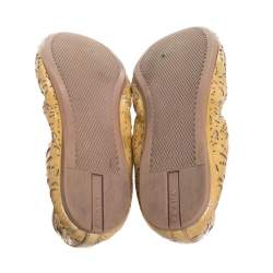 Pre Owned Prada Beige Laser Cut Patent Leather Bow Detail Scrunch Ballet Flats Size 38.5