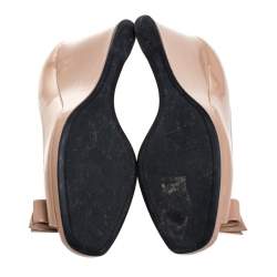 Pre Owned Prada Nude Beige Patent Leather Bow Peep Toe Wedge Pumps Size 40