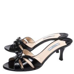 Pre Owned Prada Black Saffiano Patent Leather Bow Slides Size 38.5