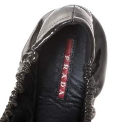 Pre Owned Prada Olive Green Patent Leather Buckle Scrunch Ballet Flats Size 38.5 