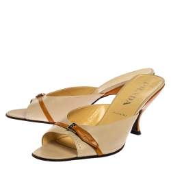 Pre Owned Prada Two Tone Leather Buckle Embellished Mule Sandals Size 38.5
