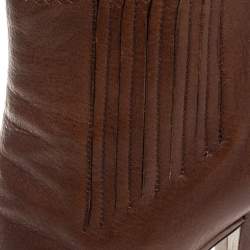 مملوكة مسبقًا حذاء بوت برادا كعب نعل سميك جلد بنى مقاس 39