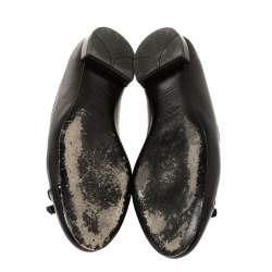 Pre Owned حذاء باليرينا فلات برادا مزين فيونكة مزينة شعار الماركة جلد لامع أسود مقاس 37