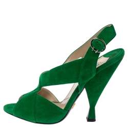 Pre Owned صندل برادا مقدمة مفتوحة سيور متقاطعة أخضر مقاس 39