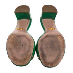 مملوكة مسبقًا Prada Green Patent Leather Slide Mule Sandals Size 39