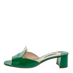 مملوكة مسبقًا Prada Green Patent Leather Slide Mule Sandals Size 39