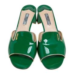 مملوكة مسبقًا Prada Green Patent Leather Slide Mule Sandals Size 39