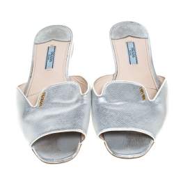 Pre Owned صندل سلايد فلات برادا جلد سافيانو فضي مقاس 37.5