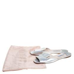 Pre Owned صندل سلايد فلات برادا جلد سافيانو فضي مقاس 37.5