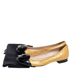 Pre Owned Prada Yellow/Black Patent Leather Bow Embellishment Ballet Flats Size 36.5