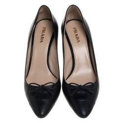 مملوكة مسبقًا Prada Black Leather Bow Accented Pumps Size 40