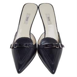 Pre Owned صندل سلايد برادا سكاموسشياتو جلد أسود مقدمة مدببة مقاس 38