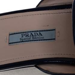 مملوكة مسبقًا Prada Blue Patent Leather Crystal Embellished Wedges Size 40