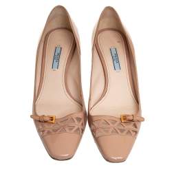 Pre Owned Prada Beige Patent Leather Laser cut Buckle Pumps Size 39.5