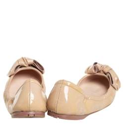 Pre Owned Prada Beige Patent Leather Bow Logo Scrunch Ballet Flats Size 39