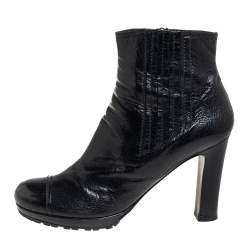 مملوكة مسبقًا Prada Black Textured Leather Cap Toe Ankle Boots Size 39