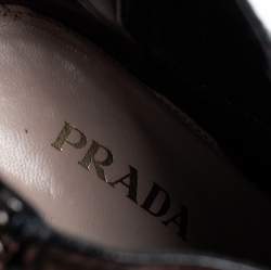 مملوكة مسبقًا Prada Black Textured Leather Cap Toe Ankle Boots Size 39