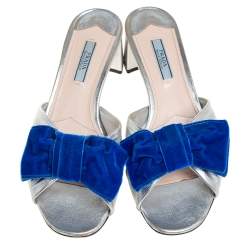 Pre Owned Prada Silver Leather And Blue Velvet Bow Slide Sandals Size 38.5